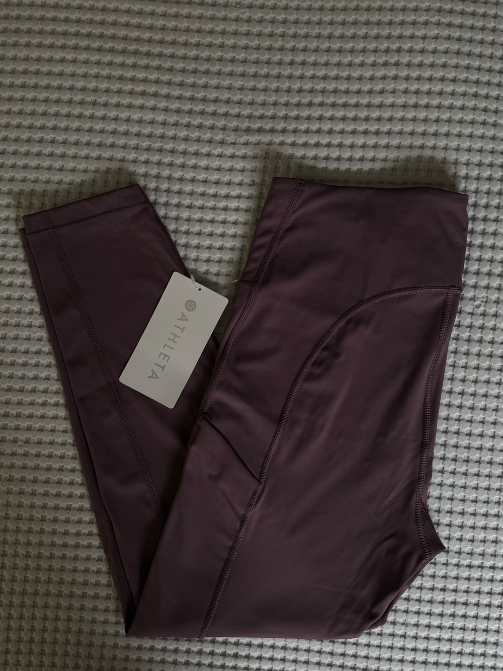 Athleta Ultimate Stash Pocket 7/8 Tight